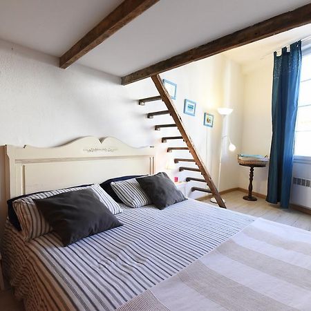 דירות ניס Great Flat In The Old Town Up To 4 מראה חיצוני תמונה
