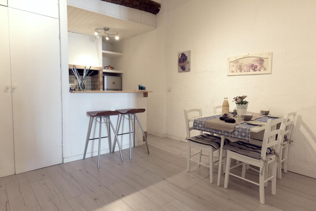 דירות ניס Great Flat In The Old Town Up To 4 מראה חיצוני תמונה
